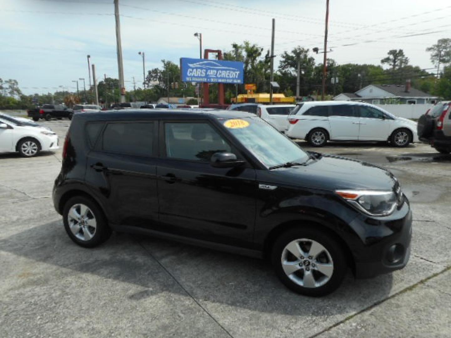 2018 BLACK KIA SOUL BASE (KNDJN2A28J7) , located at 10405 Abercorn Street, Savannah, GA, 31419, (912) 921-8965, 31.988262, -81.131760 - Photo#2